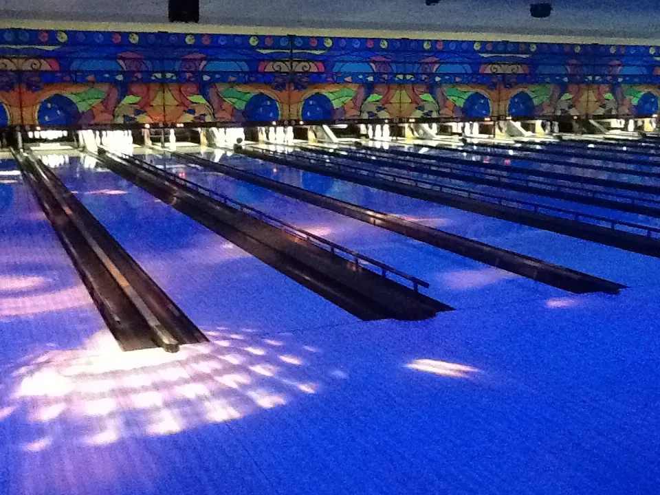 King Pin's lanes lit up for glow bowling